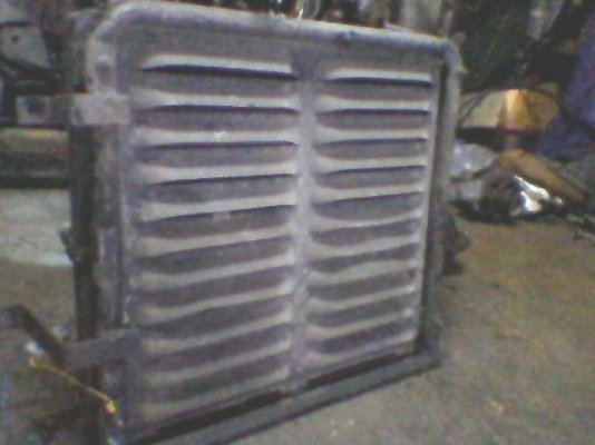 แผงแอร์รถตู้หัวจรวดของแท้ มีพัดลม บังลมกันหินตาข่ายพร้อม รับประกันไม่รั่วไม่ซึม 1900บาท อยู่ดอนเมืองTEL0890671028 ID Line arnat1028