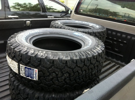 BF Goodrich All-Terrain ขนาด 265 70 r16 ปลายปี14