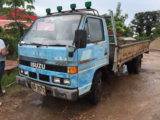 NKR58LU5Mปี35ห้างแท้งๆๆไม่เคยทำสีเลยครับ NKR58LU5Mปี35ห้างแท้งๆๆไม่เคยทำสีเลยครับ