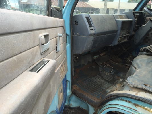 NKR58LU5Mปี35ห้างแท้งๆๆไม่เคยทำสีเลยครับ NKR58LU5Mปี35ห้างแท้งๆๆไม่เคยทำสีเลยครับ