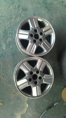 ล้อวีโก้ตัวแรกขอบ15มีคู่เดียว