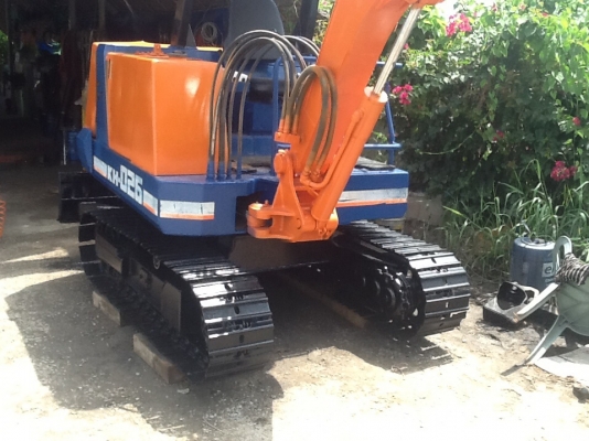 รถแบคโฮkubota kh026 สภาพดีพร้อมใช้ เพิ่งเข้าจากญี่ปุ่น ทำสีเรียบร้อยแล้วครับ