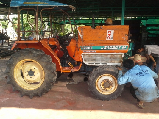 ขายครับคูโบต้า2402DTMสองเพลารถสวยไม่เคยลงนำน่าใช้มากๆ ขายครับคูโบต้า2402DTMสองเพลารถสวยไม่เคยลงนำน่าใช้มากๆ