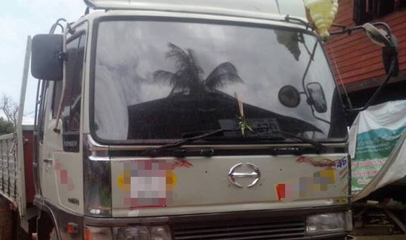 **570,000 บ.ต่อรอง/// 6ล้อHINO FD-195 สิงไฮเทค 6เมตร **ขาย HINO FD-195 สิงไฮเทค 6ล้อประกอบ ช่วงยาว 6.0ม. สภาพสวย พร้อมใช้งาน HINO FD3HJA HO7D-195HP สิงไฮเทค เครื่องเดิม เกียร์เดิม เครื่องดี แน่น แห้ง แรงดี ไม่เยิ้ม ครับ เกียร์ดี ไม่หลุด เข้าง่าย ไม่มีหอน **570,000 บ.ต่อรอง/// 6ล้อHINO FD-195 สิงไฮเทค 6เมตร **ขาย HINO FD-195 สิงไฮเทค 6ล้อประกอบ ช่วงยาว 6.0ม. สภาพสวย พร้อมใช้งาน HINO FD3HJA HO7D-195HP สิงไฮเทค เครื่องเดิม เกียร์เดิม เครื่องดี แน่น แห้ง แรงดี ไม่เยิ้ม ครับ เกียร์ดี ไม่หลุด เข้าง่าย ไม่มีหอน