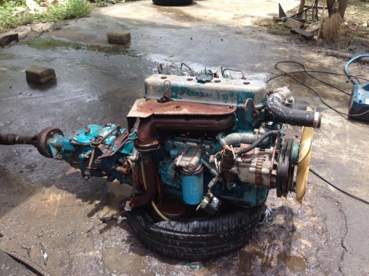 ขายเครื่องดีเซลED33 พร้อมเกียร์ เครื่องดีครับมาลองดูก่อนครับ ขาย 30000 บาท