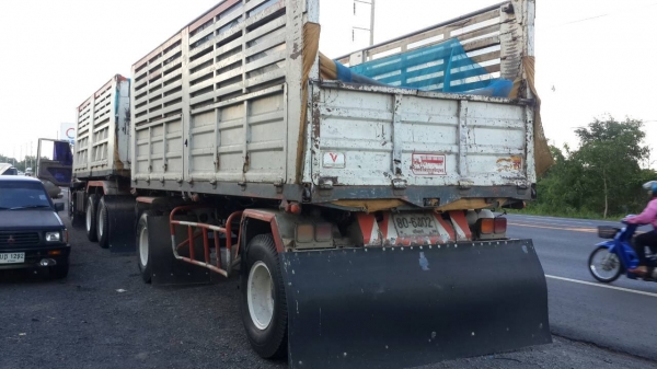 ขายด่วนไอ้หลงโบ220แรงสองเพลาดั้มแม่ลูกๆ2เพลาสภาพพ้รอมใช้สุดๆจัดแนนท์ได้8-9แสนโทร0843923995 ขายด่วนไอ้หลงโบ220แรงสองเพลาดั้มแม่ลูกๆ2เพลาสภาพพ้รอมใช้สุดๆจัดแนนท์ได้8-9แสนโทร0843923995