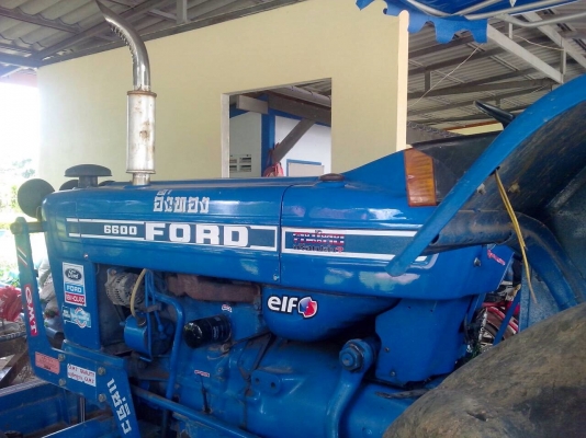ขายรถไถ FORD 6006 T5 เต็มสูตร ใหม่กิ๊ก รถปี 2556  พร้อมโอนให้ทุกอย่างที่มี ด่วนๆนะครับ