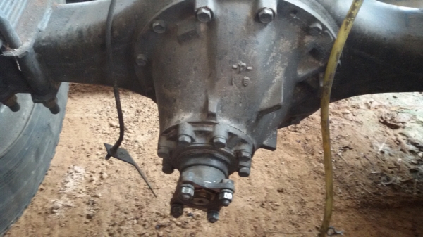 เฟียงท้ายคานหน้าและแหนบ 6ล้อยาง900 อิซุซุ เดก้า