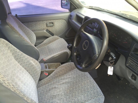 Dragon 1997 SLX เครื่อง2500 กระจกไฟฟ้า เบาะกำมะหยี่ พวงมาลัยเพาเวอร์ ไม่มีชนหนัดชก