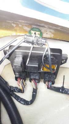 ขายเจ็ตสกีสีแดง SEADOO 800 ยกลำ เครื่องติดได้ค่ะ