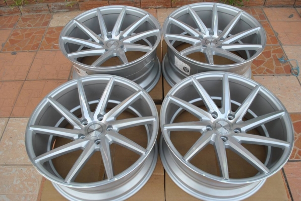 ขายล้อใหม่ VOSSEN CV3 ขอบ19 หน้า8.5 หลัง9.5 วงละ 9000