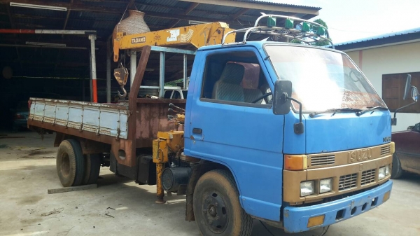 ขายรถเครนNKR110แรง เครน2.5ตัน สภาพพร้อมใช้งาน ขายรถเครนNKR110แรง เครน2.5ตัน สภาพพร้อมใช้งาน