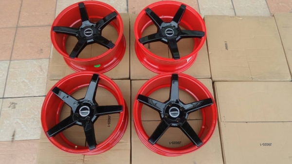 ขายล้อใหม่ VOSSEN CV3 ขอบ17 กว้าง7.5 4H100 สี RED/BLACK