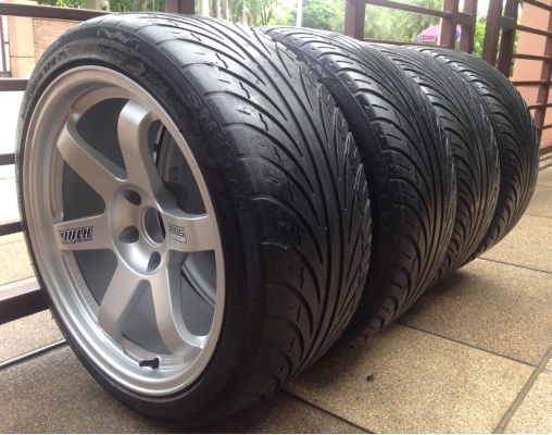 ล้อ VOLK TE37 ขอบ18 สียิงทราย 5/114 หน้า 9นิ้ว หลัง10 นิ้ว พร้อมยางหน้า 245 40 18 หลัง 265 35 18 ปี13 สภาพสวย ไม่มีรอย ล้อ VOLK TE37 ขอบ18 สียิงทราย 5/114 หน้า 9นิ้ว หลัง10 นิ้ว พร้อมยางหน้า 245 40 18 หลัง 265 35 18 ปี13 สภาพสวย ไม่มีรอย