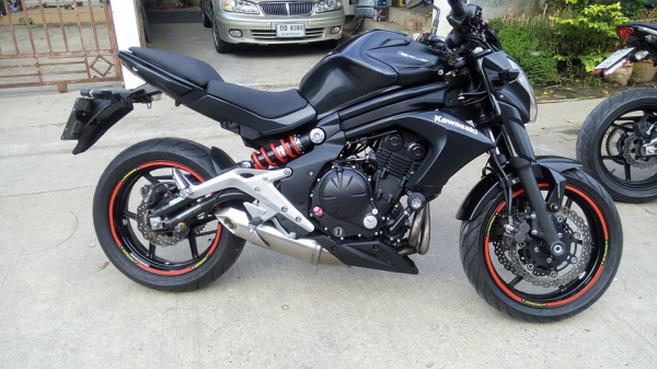 KAWASAKI ER 6 N 650 cc Y 2013