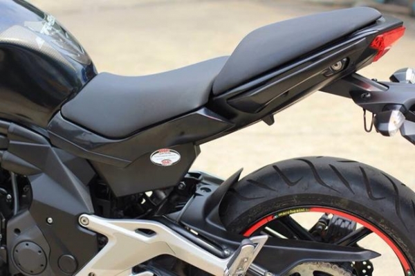 KAWASAKI ER 6 N 650 cc Y 2013