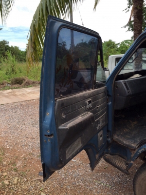ขายรถ6ล้อดั้มพ์ ISUZU NPR59LU5M เครื่อง 125แรงม้า ปี36 เกียร์สั้นแท้ สนใจโทร 081-970-1072