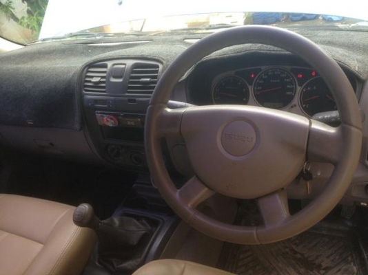 D-max slx 2003 รถมือแรก เดิมทั้งคันกล้ารับประกันไม่มีชน