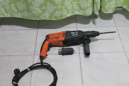 สว่านระบบโรตารี่ pumpkinทำงาน 3 ระบบ2-26 dfr สภาพพร้อมใช้งานครับ