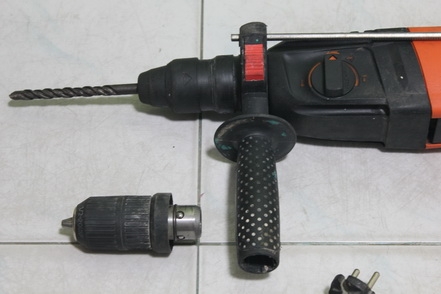 สว่านระบบโรตารี่ pumpkinทำงาน 3 ระบบ2-26 dfr สภาพพร้อมใช้งานครับ