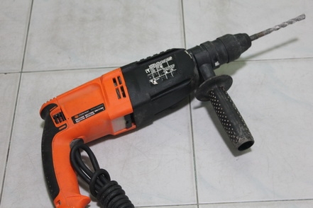 สว่านระบบโรตารี่ pumpkinทำงาน 3 ระบบ2-26 dfr สภาพพร้อมใช้งานครับ