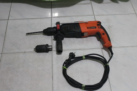 สว่านระบบโรตารี่ pumpkinทำงาน 3 ระบบ2-26 dfr สภาพพร้อมใช้งานครับ