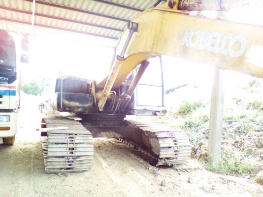 รถขุด SK200-3 รถจอดโรงเมื่อเสร็จงาน...สภาพดี พร้อมใช้ เอวแน่นดี