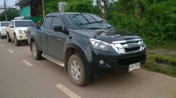 ขาย ISUZU DMAX 2.5 HI-Lander ปี 2013/2556 เครื่องดีไม่เคยแกะ มีกล้องหลัง วิ่งน้อยแค่ 60,000 กม. ขาย ISUZU DMAX 2.5 HI-Lander ปี 2013/2556 เครื่องดีไม่เคยแกะ มีกล้องหลัง วิ่งน้อยแค่ 60,000 กม.