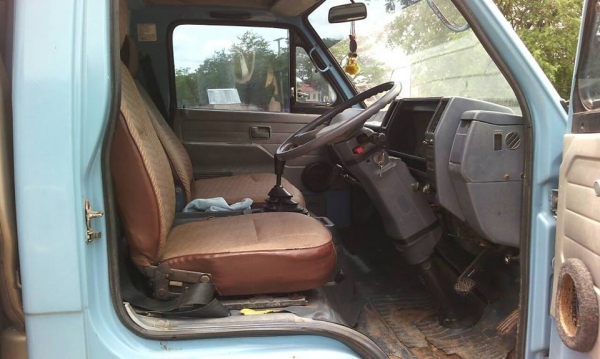 ขาย6ล้อวิ่งมัน วิ่งอ้อย อีซูซุ เสี่ยสั้งลุยปี38 NPR59LU 5-FM ช่วงล่างใหญ่Fหลัง พร้อมคอกเสริมข้าง เอกสารเล่มทะเบียนพร้อมโอน