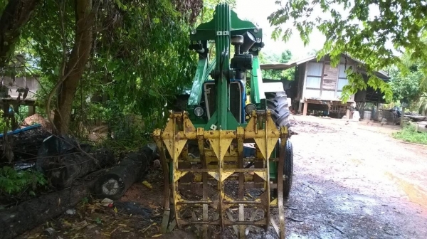 ขายแล้วครับ รถไถ FORD 6600 T5 ติดคีบอวยชัย สภาพสวยพร้อมใช้ทุกอย่าง เอกสารเล่มทะเบียนพร้อมครับ