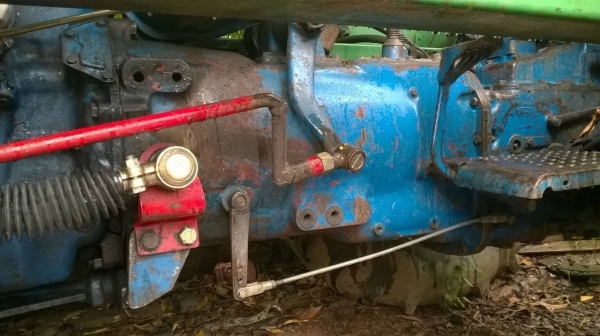 ขายแล้วครับ รถไถ FORD 6600 T5 ติดคีบอวยชัย สภาพสวยพร้อมใช้ทุกอย่าง เอกสารเล่มทะเบียนพร้อมครับ