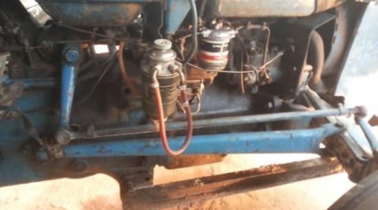 FORD 3000 T3 เพลาเดียว รถสภาพดีพร้อมใช้งานได้เลยครับ ไม่มีอุปกรณ์นะครับขายตามสภาพ เครื่องยนต์ 3 สูบแรงดีเดิมๆไม่มีเยิ้ม ระบบเกียร์ใช้งานได้ปกติดีไม่มีปัญหา ช่วงล่างยางสภาพดี 65\% พร้ิมใช้งาน เอกสารสัญญาซื้อขาย ราคาต่อรองได้ครับ