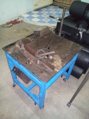 ขายเเท่นตัดอลูมิเนียม 10 นิ้ว สภาพตามรูป ขายเเท่นตัดอลูมิเนียม 10 นิ้ว สภาพตามรูป