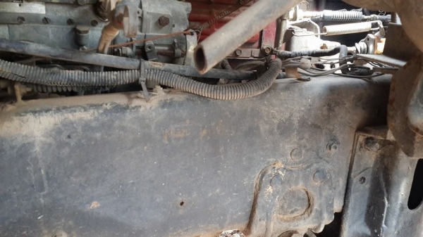 ขาย6ล้อ HINO เครน3ตัน3ปอก เครื่องEH700 168แรง แชชซีสวยเครื่องดี กระบะยาว6เมตร สภาพพร้อมใช้งาน เอกสารเล่มทะเบียนพร้อมโอน