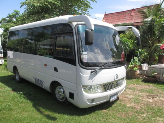 GOLDEN DRAGON MINI BUS VIP 11 ที่นั่ง มือแรก 5000 KM.