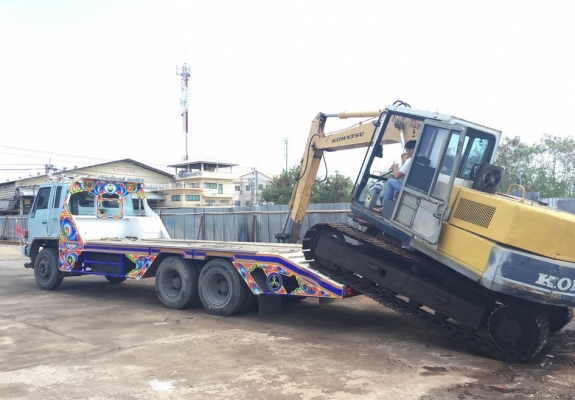 PC150-3 รถพร้อมใช้งาน ช่วงล่างเต็ม แอร์เย็น PC150-3 รถพร้อมใช้งาน ช่วงล่างเต็ม แอร์เย็น