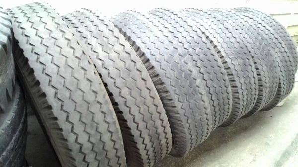 9.00-20 BRIDGESTONE ยางรถบรรทุก tel.081-427-3941 9.00-20 BRIDGESTONE ยางรถบรรทุก tel.081-427-3941