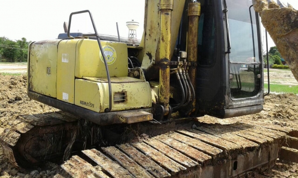 ขายPC120รุ่น6ไฟ้ฟ้าครบอินวอยสีเดิมทั้งคน ขายPC120รุ่น6ไฟ้ฟ้าครบอินวอยสีเดิมทั้งคน