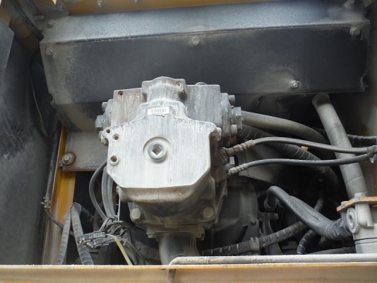 Mobile jaw crusher :KOMATSU BR380JG-1  ปี2004 งานเหมืองไหนสนใจติดต่อมาได้เลยครับ
