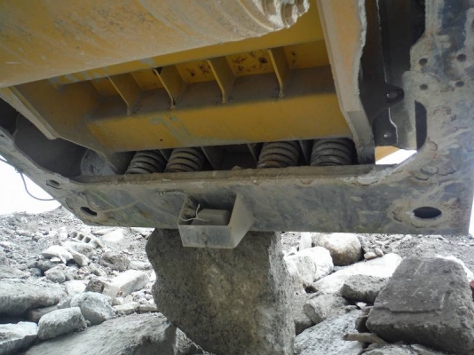 Mobile jaw crusher :KOMATSU BR380JG-1  ปี2004 งานเหมืองไหนสนใจติดต่อมาได้เลยครับ