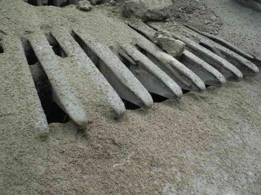 Mobile jaw crusher :KOMATSU BR380JG-1  ปี2004 งานเหมืองไหนสนใจติดต่อมาได้เลยครับ