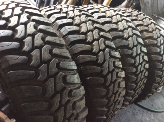 ขายยาง 31 /10.5 R15   ปี 14
