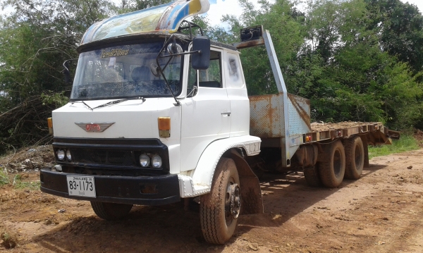 ขาย** 400000 **บาท10 ล้อ เทลเลอร์ ขึ้นแมคโคร200 พร้อมใช้