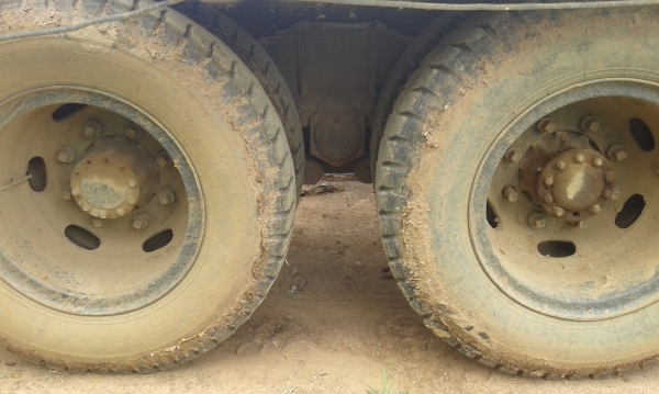 ขาย** 400000 **บาท10 ล้อ เทลเลอร์ ขึ้นแมคโคร200 พร้อมใช้