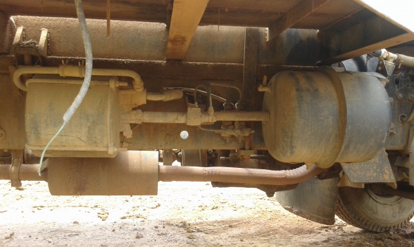 ขาย** 400000 **บาท10 ล้อ เทลเลอร์ ขึ้นแมคโคร200 พร้อมใช้