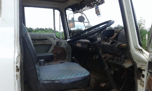 ขาย** 400000 **บาท10 ล้อ เทลเลอร์ ขึ้นแมคโคร200 พร้อมใช้