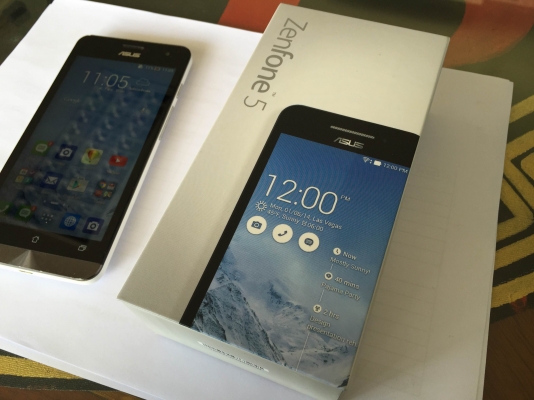 smartphone asus ZenFone 5 อุปกรณ์ครบ