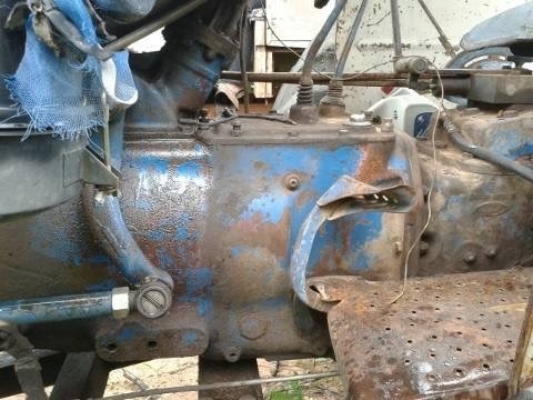 ขายรถไถ FORD 5500 เสื้อลาย รถใช้งานได้ปกติ เอกสารสัญญาซื้อขาย อุปกรณ์ผานดันหน้า และผาน 3 ราคาต่อรองได้ครับ