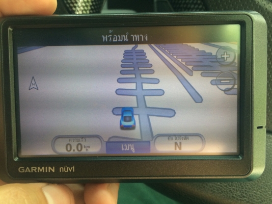 GARMIN nuvi 205W จอ4.5นิ้ว ไม่มีอุปกรณ์ หาไม่เจอ ตัวเครื่องใช้งานปกติ จับดาวเทียมไว มือ2