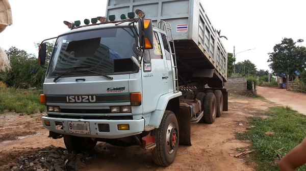 **979,000 บ.ต่อรอง/// 10ล้อ ISUZU ROCKY 240 **ขาย ISUZU ROCKY 240 แรง 10ล้อ2เพลาดั้มเหล็ก สภาพสวย ISUZU ROCKY FXZ23NFYF K 6SD1-240HP (จดใหม่ปี46) หัวขาวทำฟ้า เครื่องเดิม เกียร์เดิม เครื่องดี แน่น แรง ไม่เยิ้ม เกียร์ดีไม่มีหลุดครับ ช่วงล่างเดิม คัสซีใหญ่ ส **979,000 บ.ต่อรอง/// 10ล้อ ISUZU ROCKY 240 **ขาย ISUZU ROCKY 240 แรง 10ล้อ2เพลาดั้มเหล็ก สภาพสวย ISUZU ROCKY FXZ23NFYF K 6SD1-240HP (จดใหม่ปี46) หัวขาวทำฟ้า เครื่องเดิม เกียร์เดิม เครื่องดี แน่น แรง ไม่เยิ้ม เกียร์ดีไม่มีหลุดครับ ช่วงล่างเดิม คัสซีใหญ่ ส
